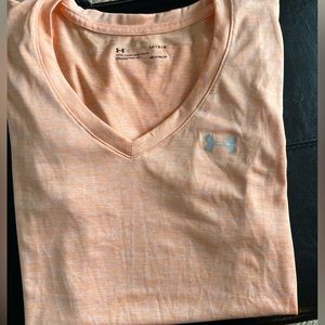 Short sleeve UA V-Neck